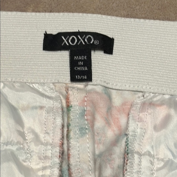 Floral Print Pants - Picture 2 of 5